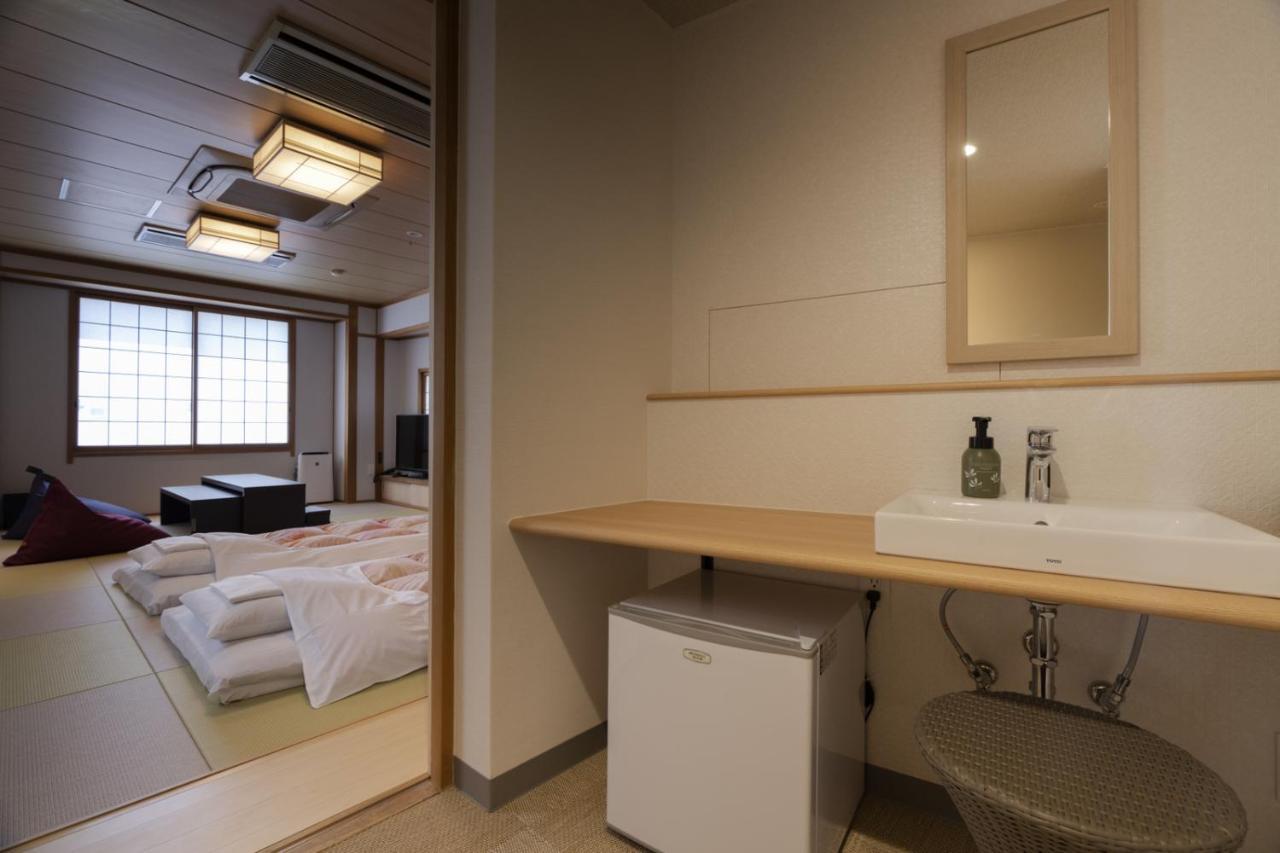 Hotel Ohta Ozu  Bagian luar foto