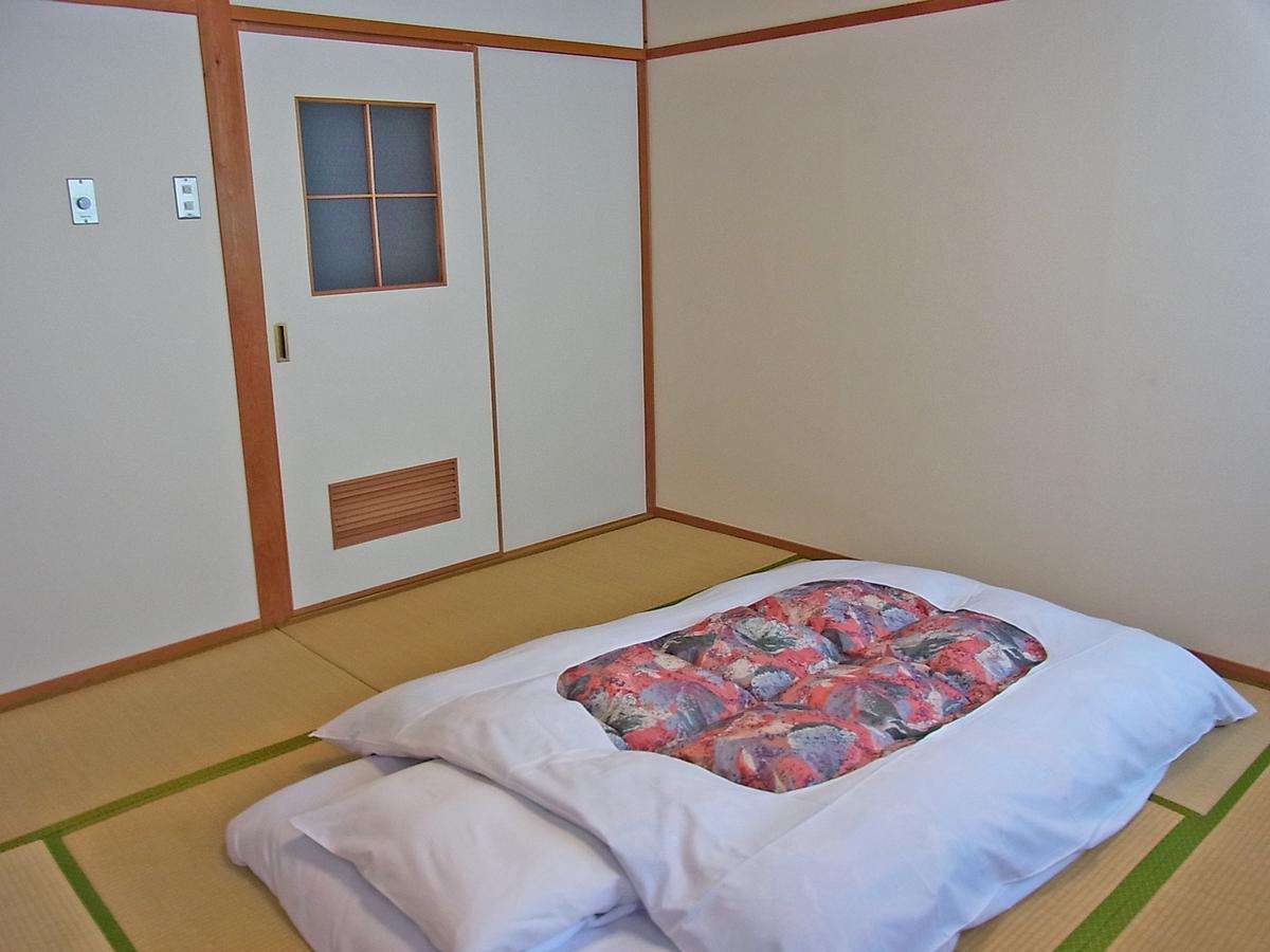 Hotel Ohta Ozu  Bagian luar foto